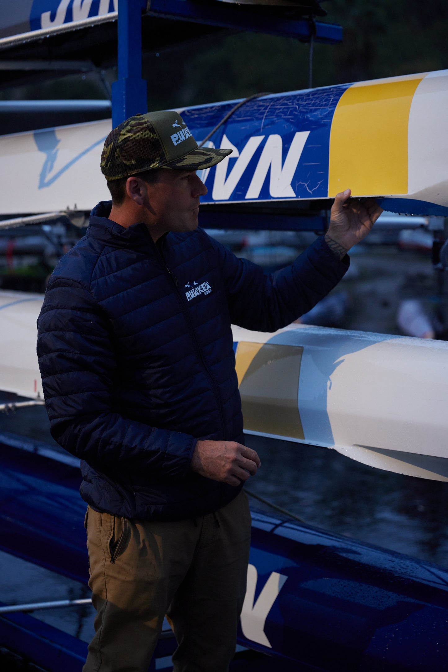 Puakea Puffer Jacket in Navy